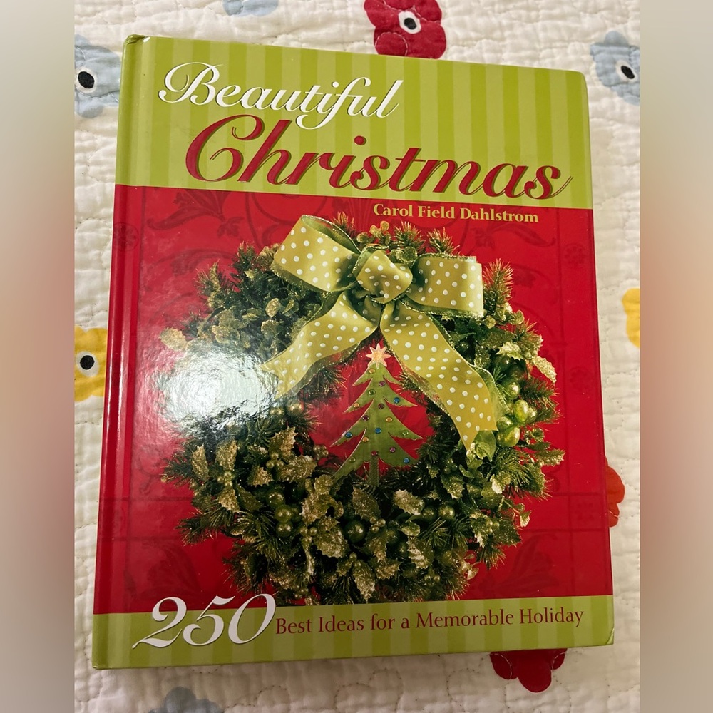 ARTS CRAFTS “Beautiful Christmas” Hardback Book 250 Ideas For Memorable Holiday